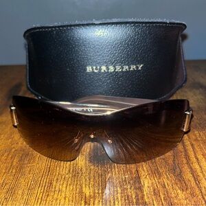 Burberry Check Pattern Sunglasses in Brown